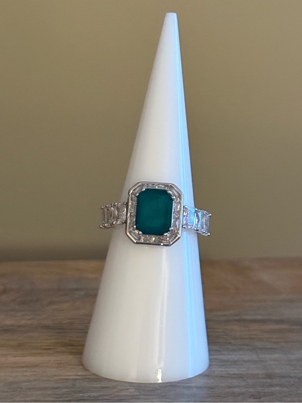 Bomb Party February Ring “Verdant Enchantment” Size 6. Brand New!